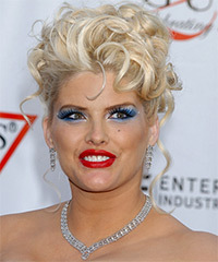 Anna Nicole Smith hairstyles